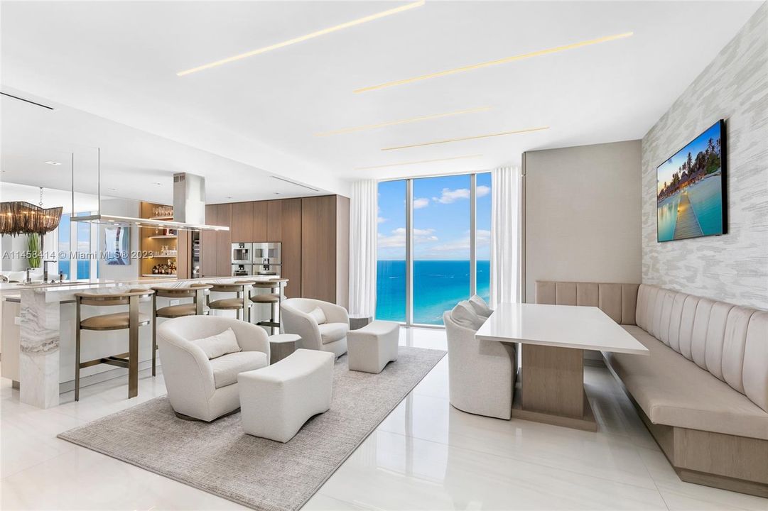 Recently Sold: $8,500,000 (4 beds, 5 baths, 3625 Square Feet)