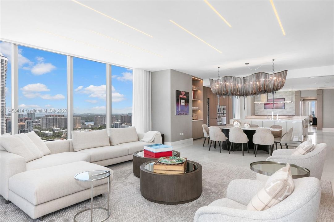 Recently Sold: $8,500,000 (4 beds, 5 baths, 3625 Square Feet)
