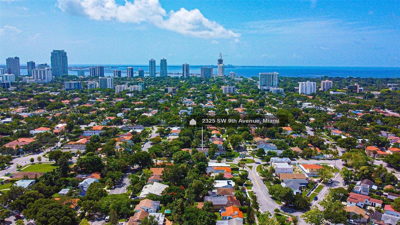 Недавно продано: $1,190,000 (2 спален, 2 ванн, 1502 Квадратных фут)