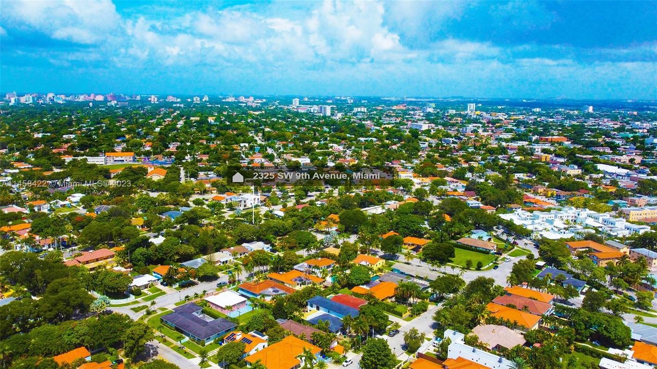 Недавно продано: $1,190,000 (2 спален, 2 ванн, 1502 Квадратных фут)