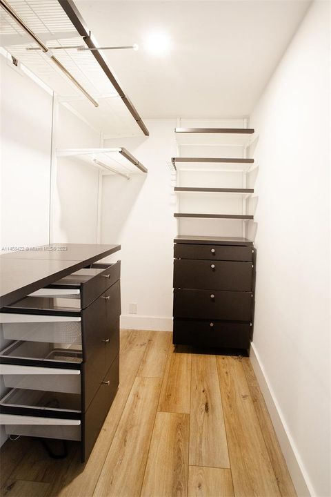 Недавно продано: $1,190,000 (2 спален, 2 ванн, 1502 Квадратных фут)