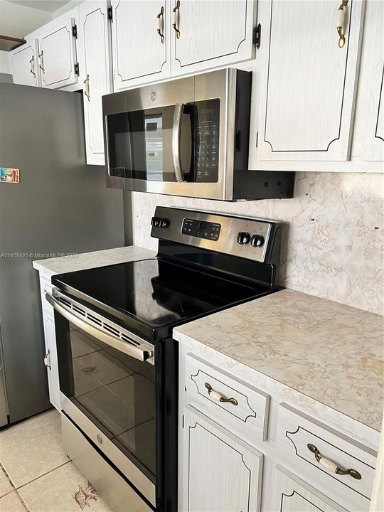 Recently Sold: $290,000 (3 beds, 2 baths, 0 Square Feet)