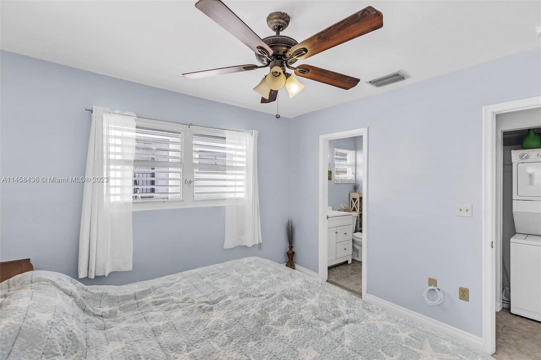 最近租的: $4,800 (2 贝兹, 2 浴室, 900 平方英尺)