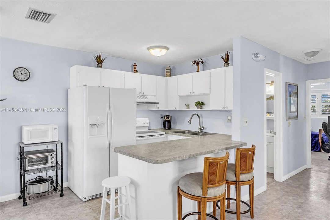 最近租的: $4,800 (2 贝兹, 2 浴室, 900 平方英尺)