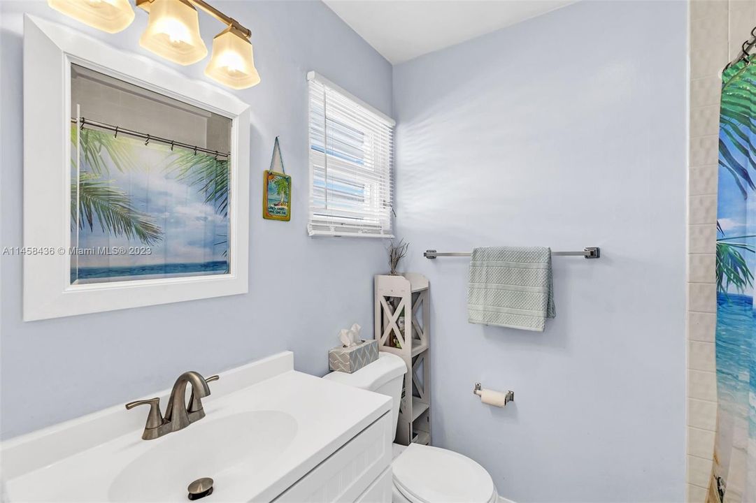 最近租的: $4,800 (2 贝兹, 2 浴室, 900 平方英尺)