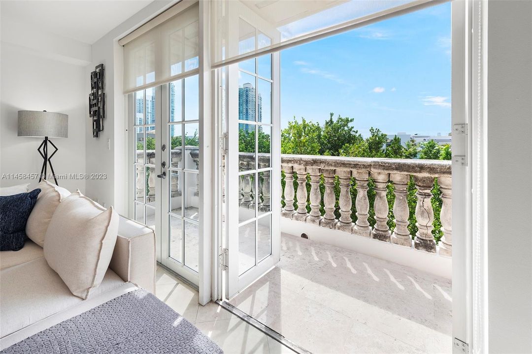 Vendido Recientemente: $2,345,000 (3 camas, 2 baños, 1869 Pies cuadrados)