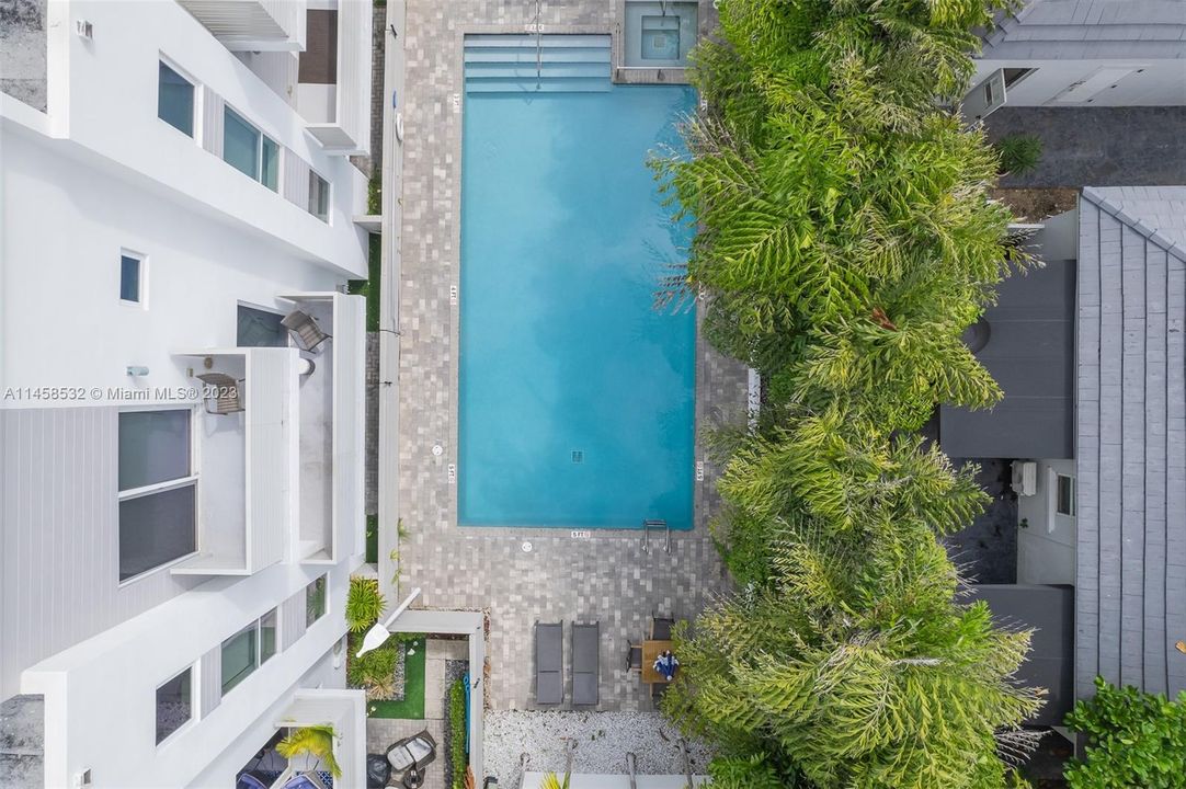 Recently Rented: $6,500 (4 beds, 3 baths, 2092 Square Feet)