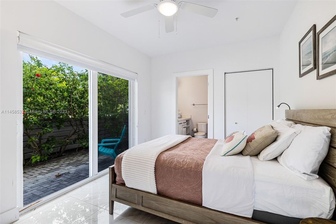 Recently Rented: $6,500 (4 beds, 3 baths, 2092 Square Feet)