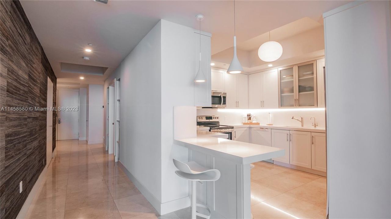 Recently Rented: $45,000 (3 beds, 3 baths, 2122 Square Feet)