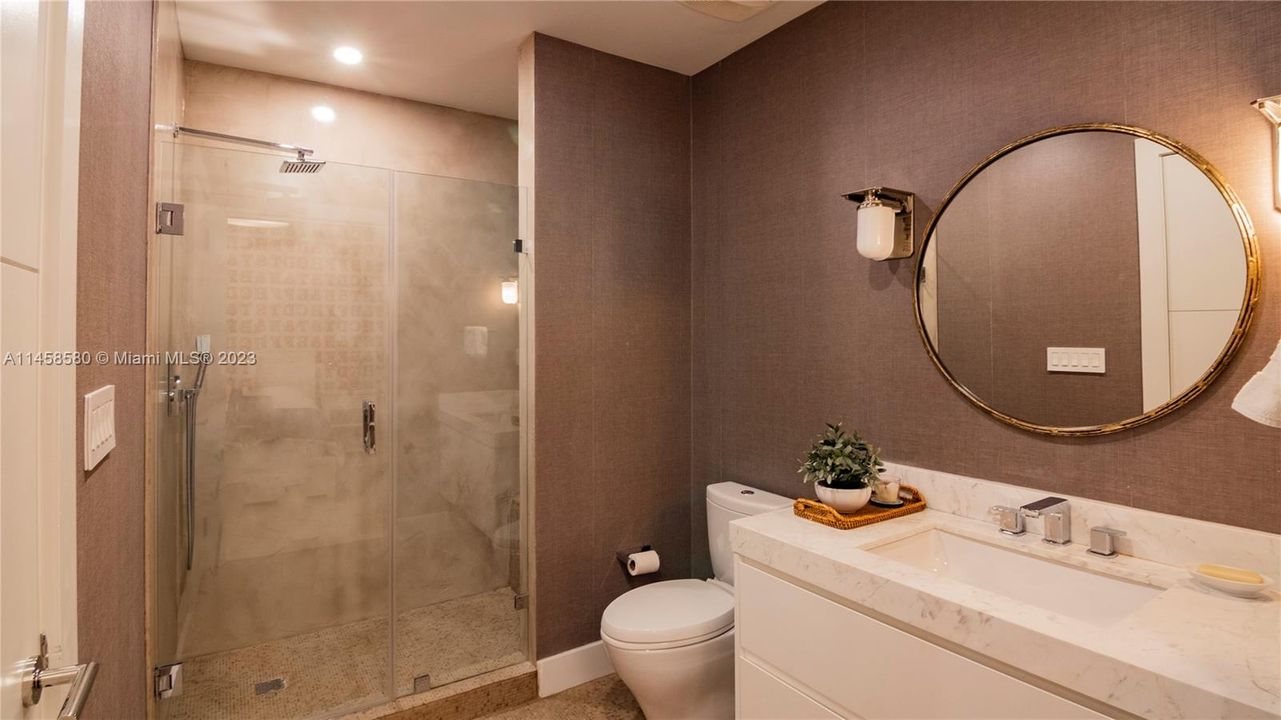 Recently Rented: $45,000 (3 beds, 3 baths, 2122 Square Feet)