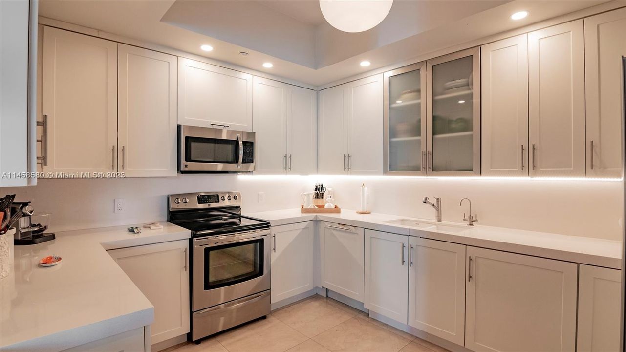 Recently Rented: $45,000 (3 beds, 3 baths, 2122 Square Feet)