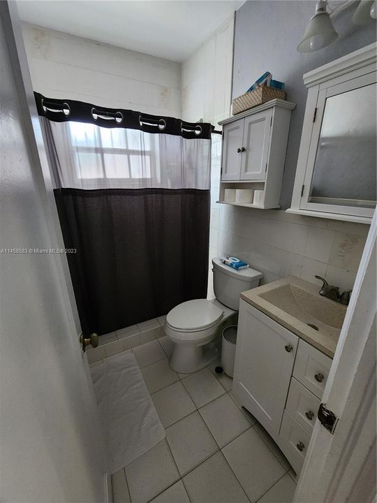 Vendido Recientemente: $720,000 (2 camas, 1 baños, 1449 Pies cuadrados)