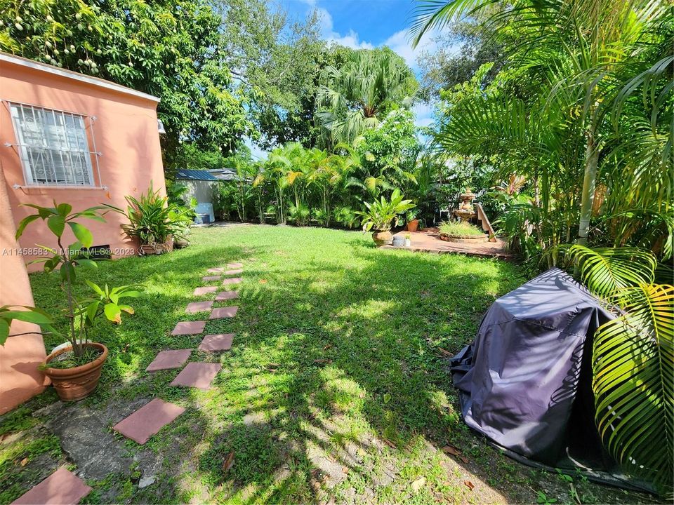 Vendido Recientemente: $720,000 (2 camas, 1 baños, 1449 Pies cuadrados)