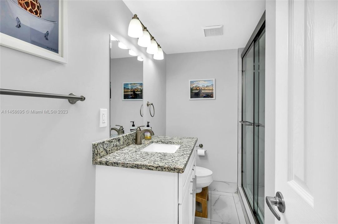 Недавно продано: $515,000 (4 спален, 2 ванн, 1655 Квадратных фут)