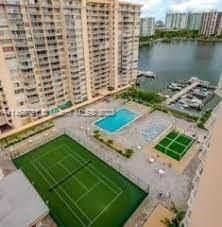 Vendido Recientemente: $249,900 (2 camas, 2 baños, 1251 Pies cuadrados)