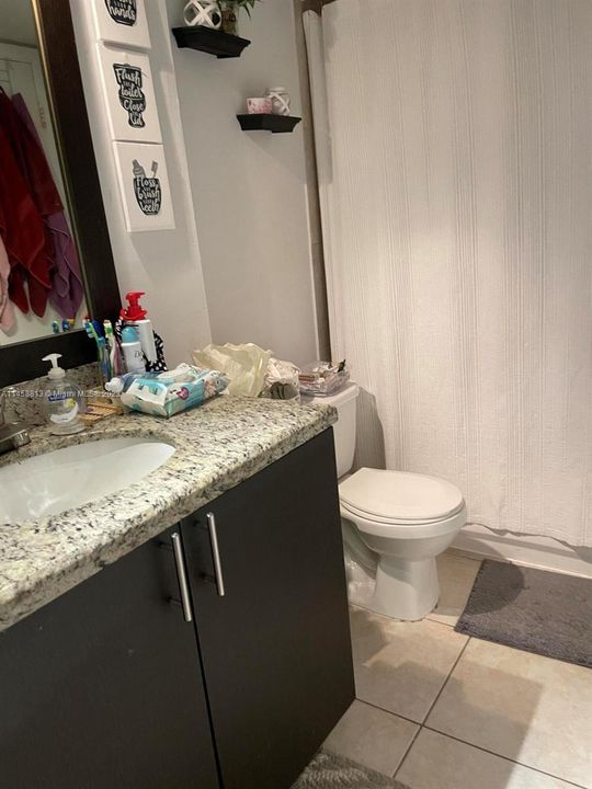 Recently Sold: $144,000 (1 beds, 1 baths, 826 Square Feet)