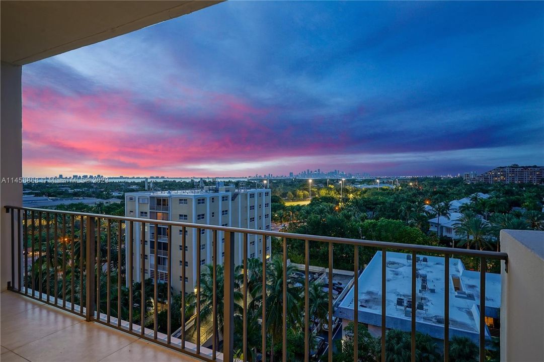 Недавно продано: $1,075,000 (3 спален, 2 ванн, 1700 Квадратных фут)