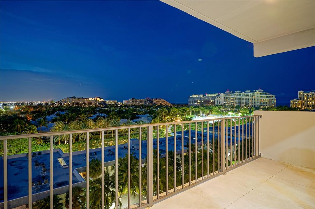 Недавно продано: $1,075,000 (3 спален, 2 ванн, 1700 Квадратных фут)