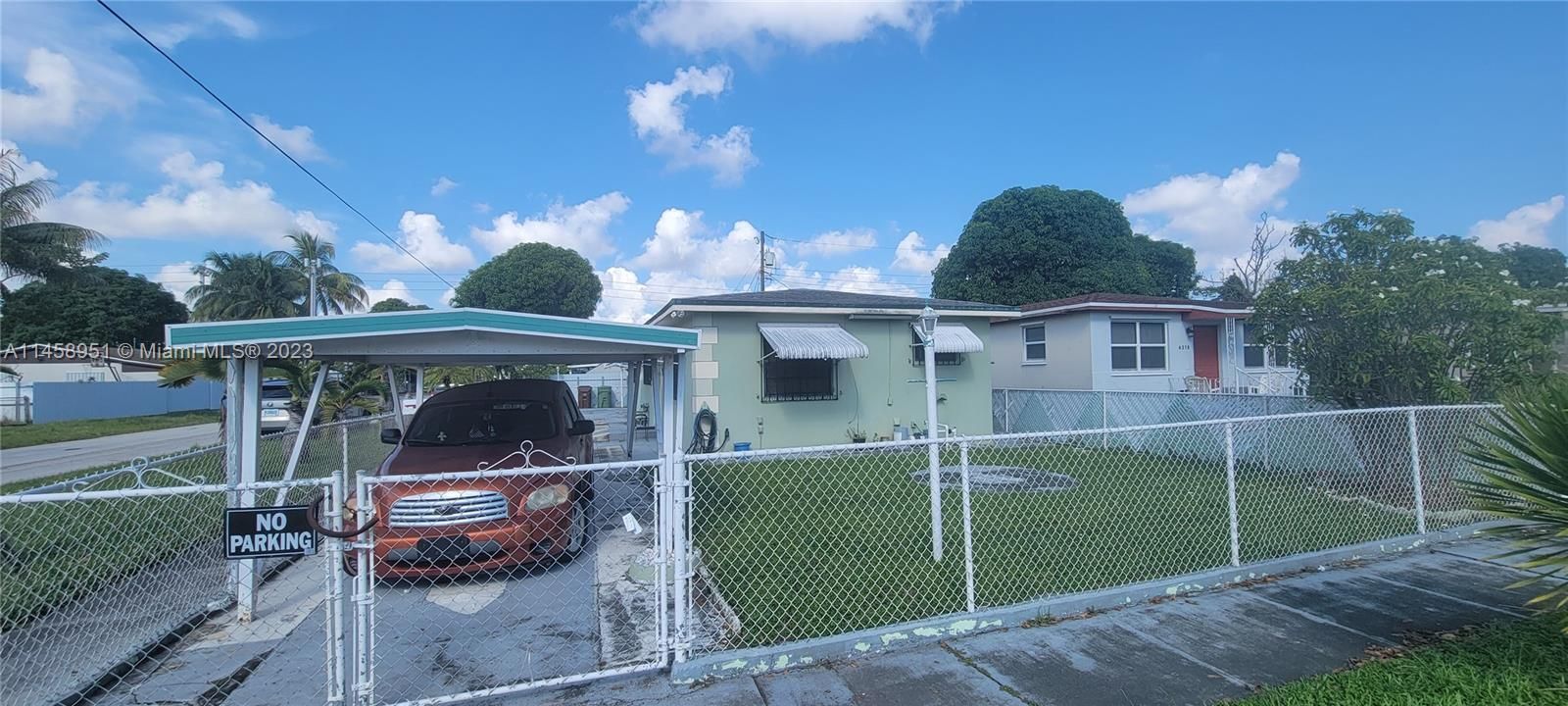 Recently Sold: $415,000 (2 beds, 2 baths, 1000 Square Feet)