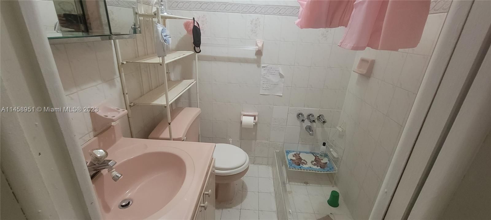 Recently Sold: $415,000 (2 beds, 2 baths, 1000 Square Feet)