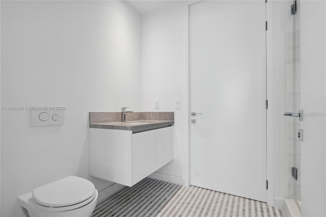 Vendido Recientemente: $1,350,000 (2 camas, 2 baños, 0 Pies cuadrados)