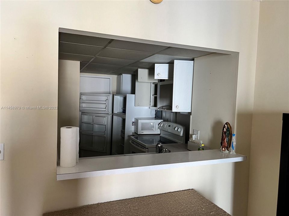 Recently Rented: $1,900 (0 beds, 1 baths, 545 Square Feet)