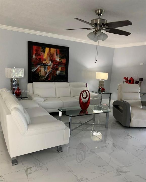 Recently Sold: $799,999 (4 beds, 2 baths, 1568 Square Feet)