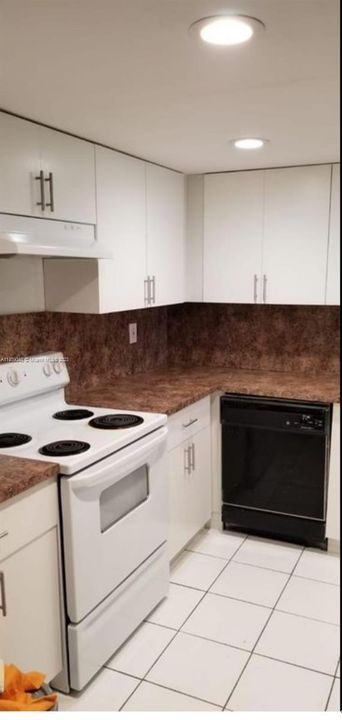 Recently Sold: $195,000 (1 beds, 1 baths, 870 Square Feet)