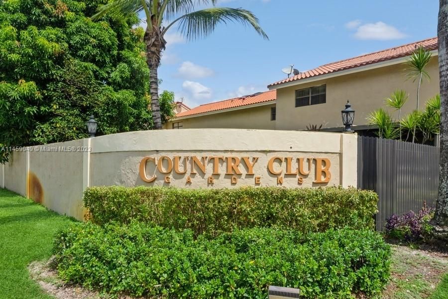 Recently Sold: $460,000 (3 beds, 2 baths, 1537 Square Feet)