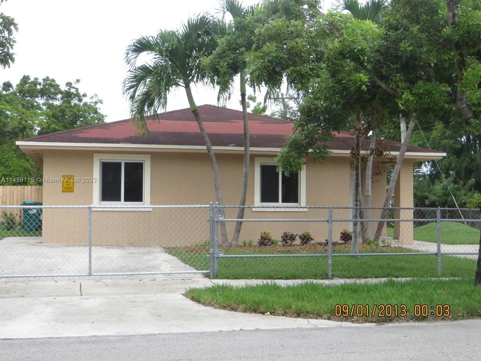 Vendido Recientemente: $365,000 (3 camas, 2 baños, 1394 Pies cuadrados)