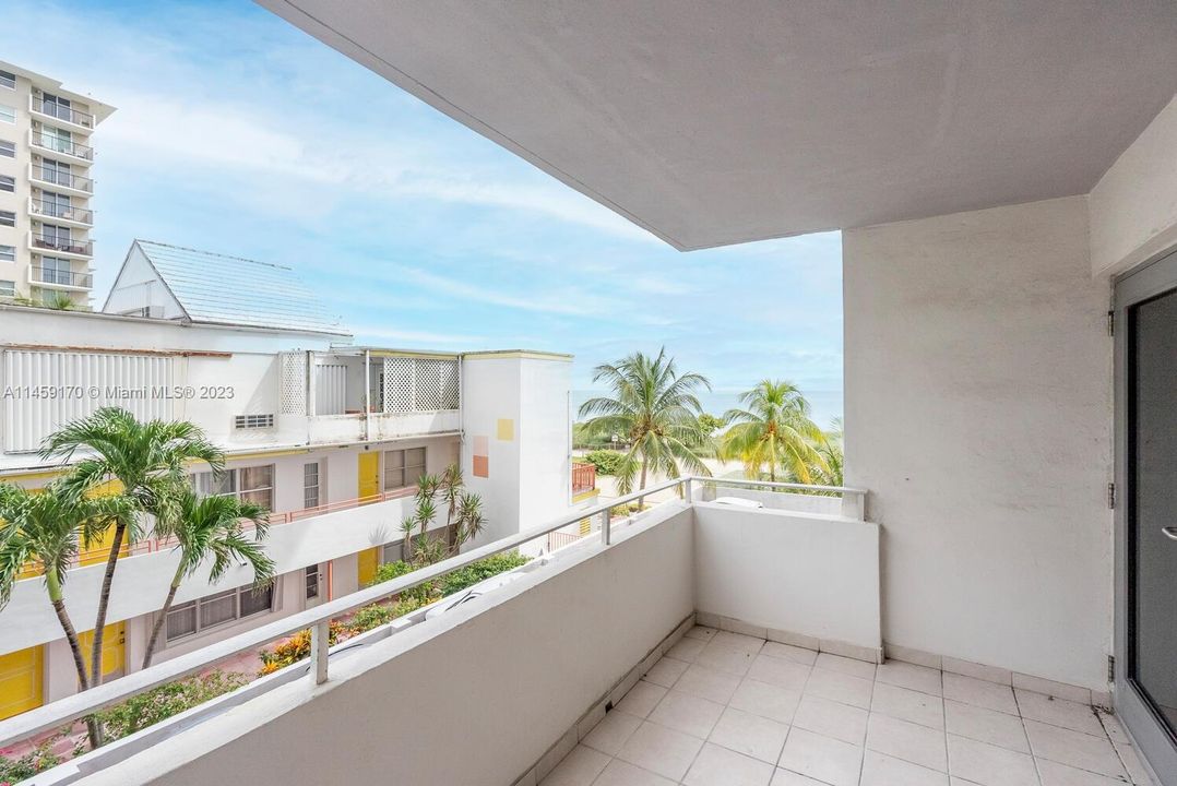 Recently Rented: $2,500 (1 beds, 1 baths, 918 Square Feet)