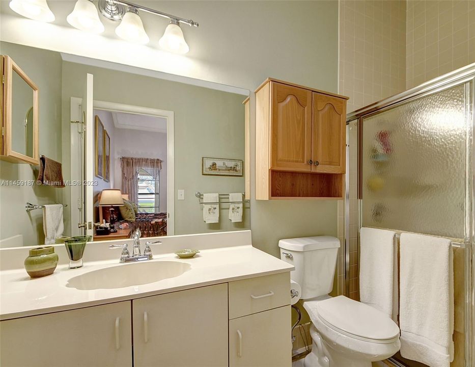 Recently Sold: $385,000 (2 beds, 2 baths, 1512 Square Feet)