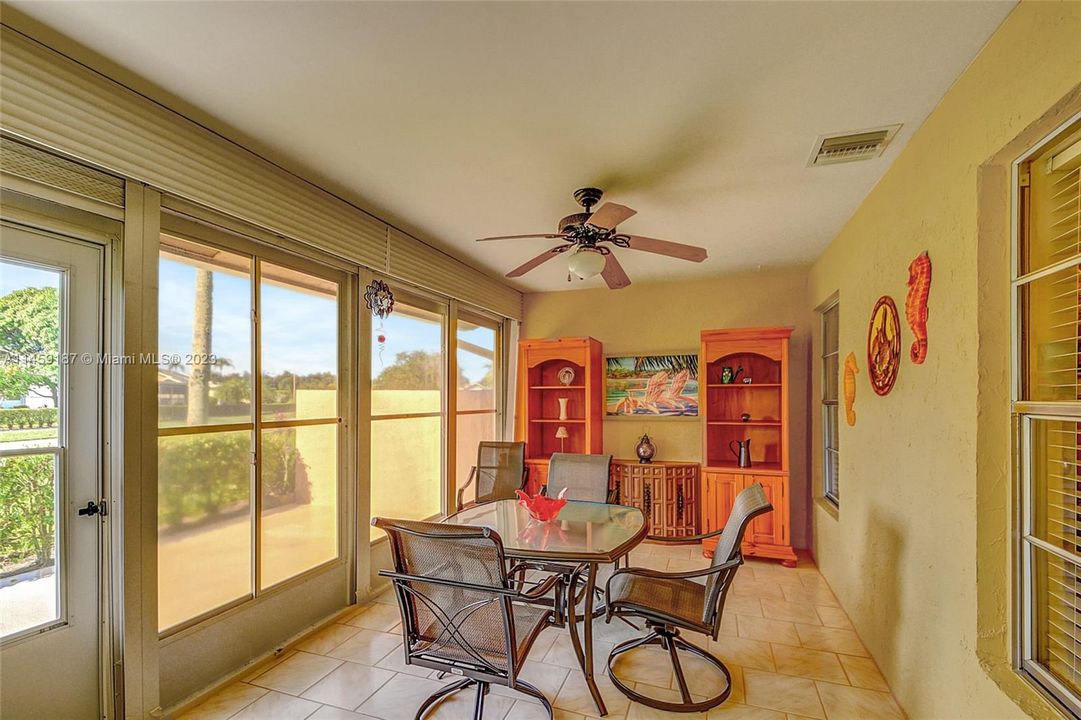 Recently Sold: $385,000 (2 beds, 2 baths, 1512 Square Feet)