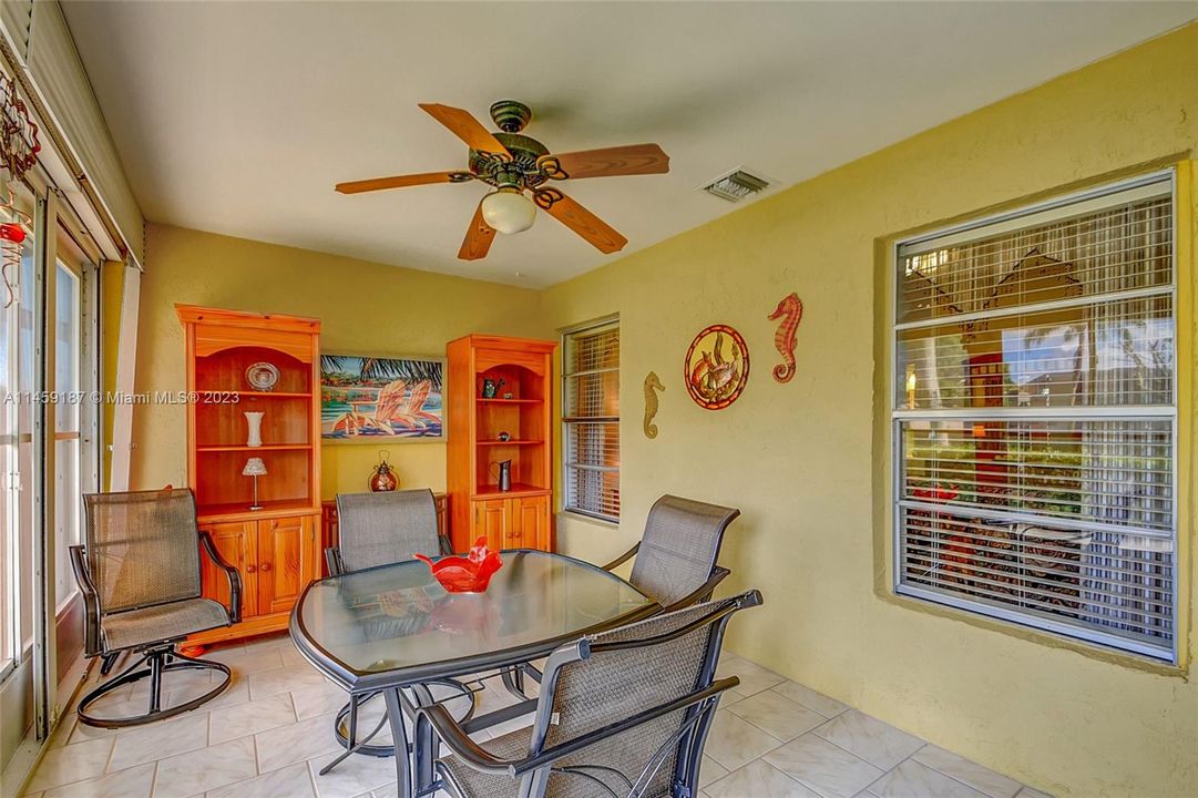 Recently Sold: $385,000 (2 beds, 2 baths, 1512 Square Feet)