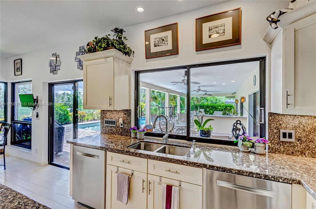 Recently Sold: $1,350,000 (3 beds, 2 baths, 3170 Square Feet)