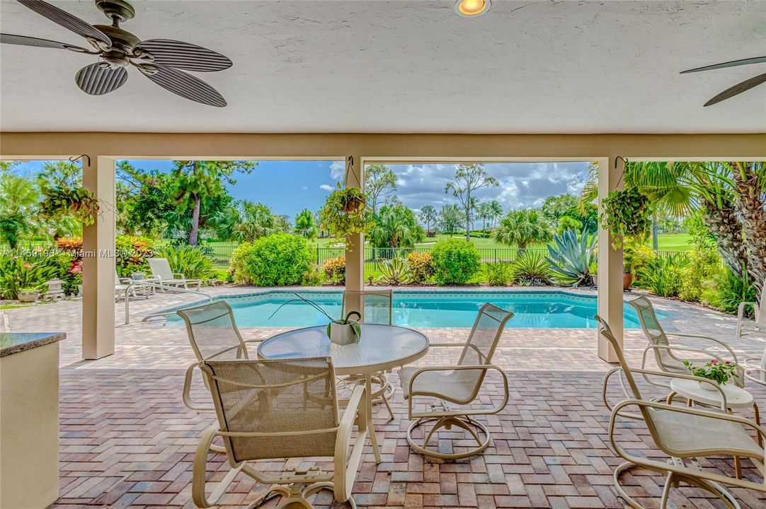 Recently Sold: $1,350,000 (3 beds, 2 baths, 3170 Square Feet)