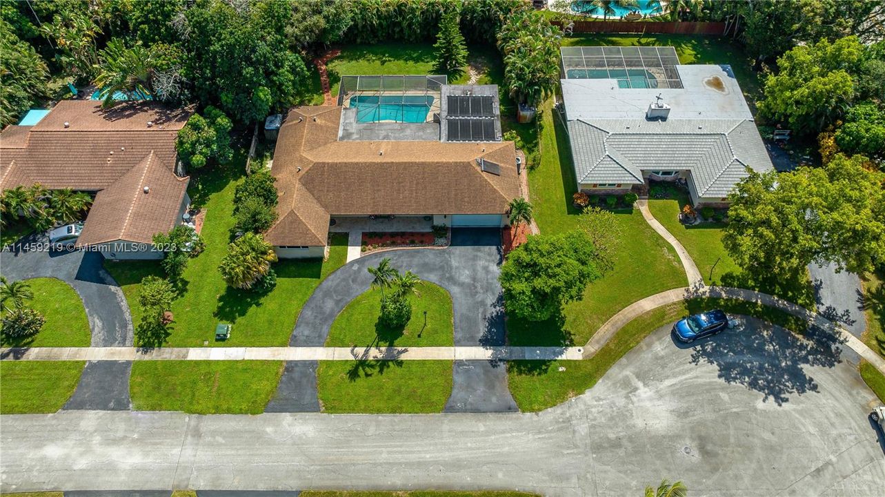 Recently Sold: $825,000 (4 beds, 3 baths, 2216 Square Feet)