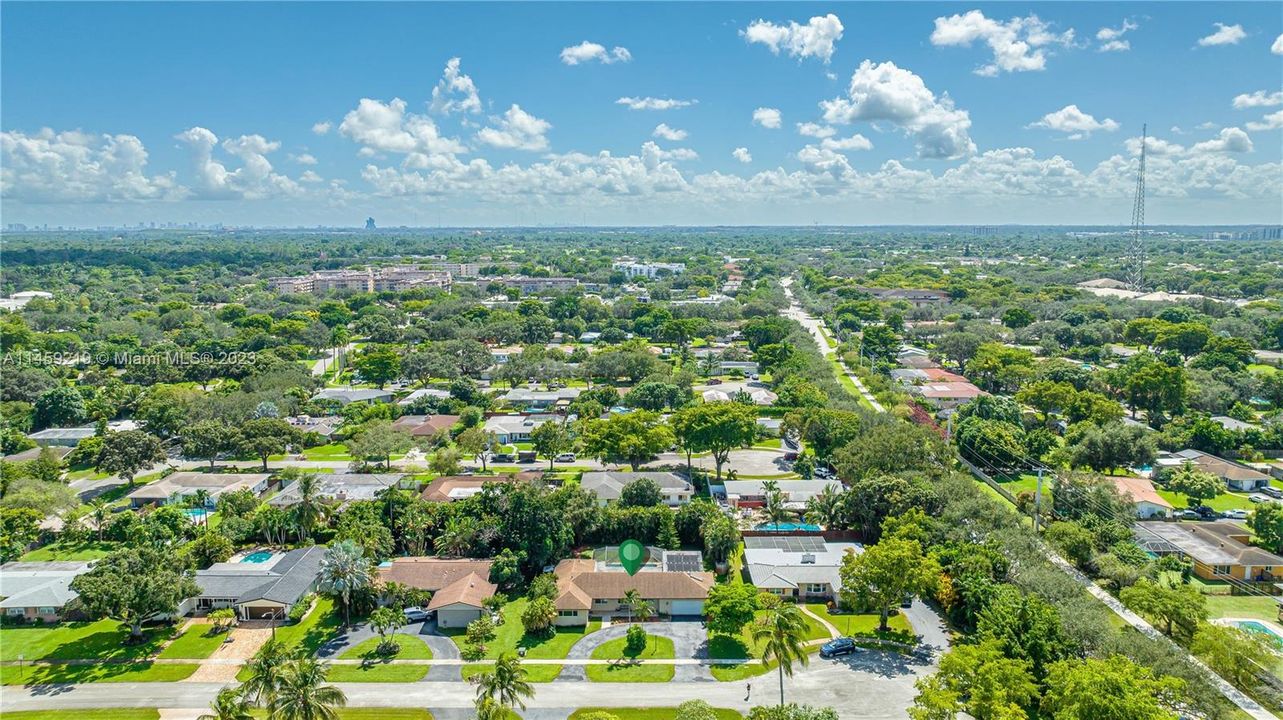 Recently Sold: $825,000 (4 beds, 3 baths, 2216 Square Feet)