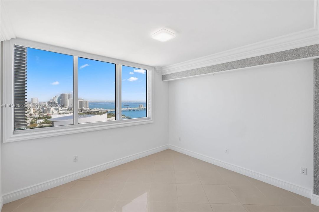 Recently Sold: $649,000 (2 beds, 2 baths, 1203 Square Feet)