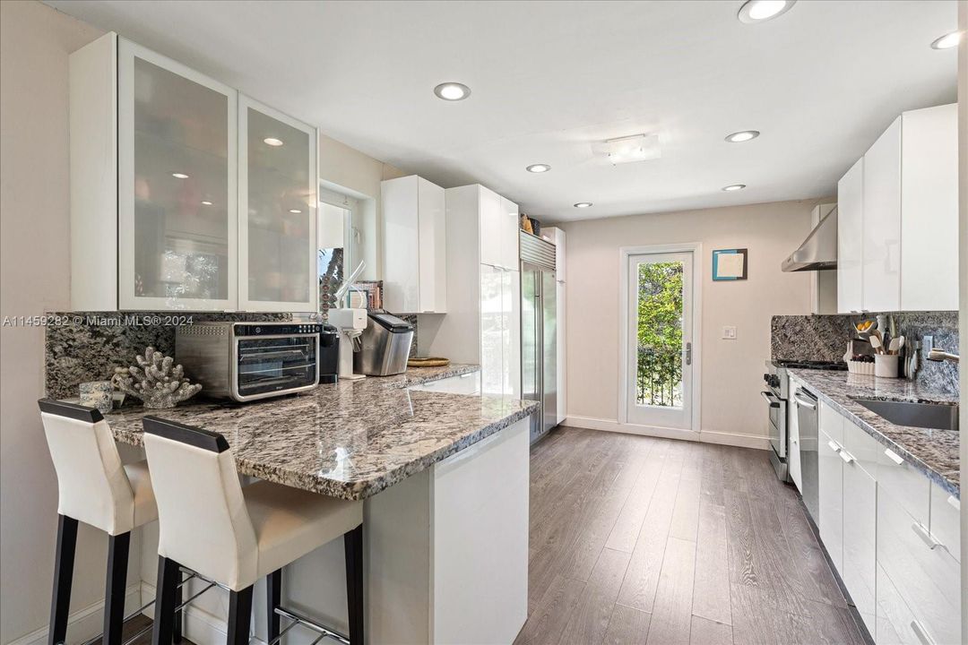 En Venta: $7,900,000 (4 camas, 4 baños, 3008 Pies cuadrados)