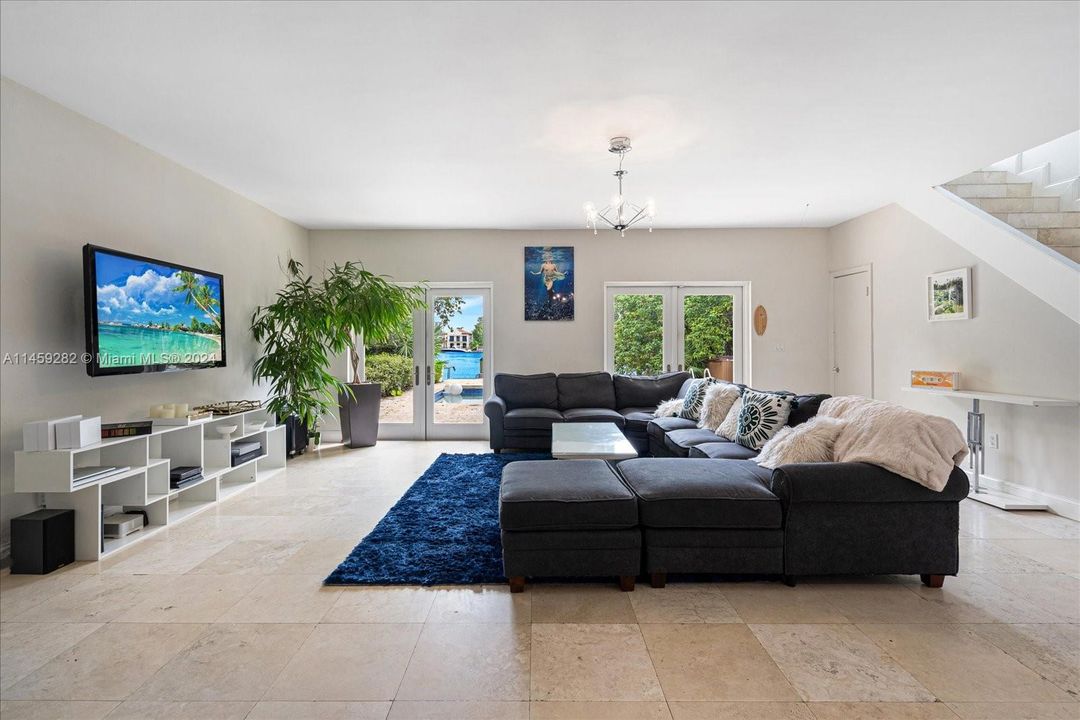 En Venta: $7,900,000 (4 camas, 4 baños, 3008 Pies cuadrados)