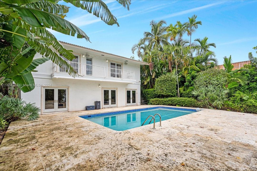 En Venta: $7,900,000 (4 camas, 4 baños, 3008 Pies cuadrados)