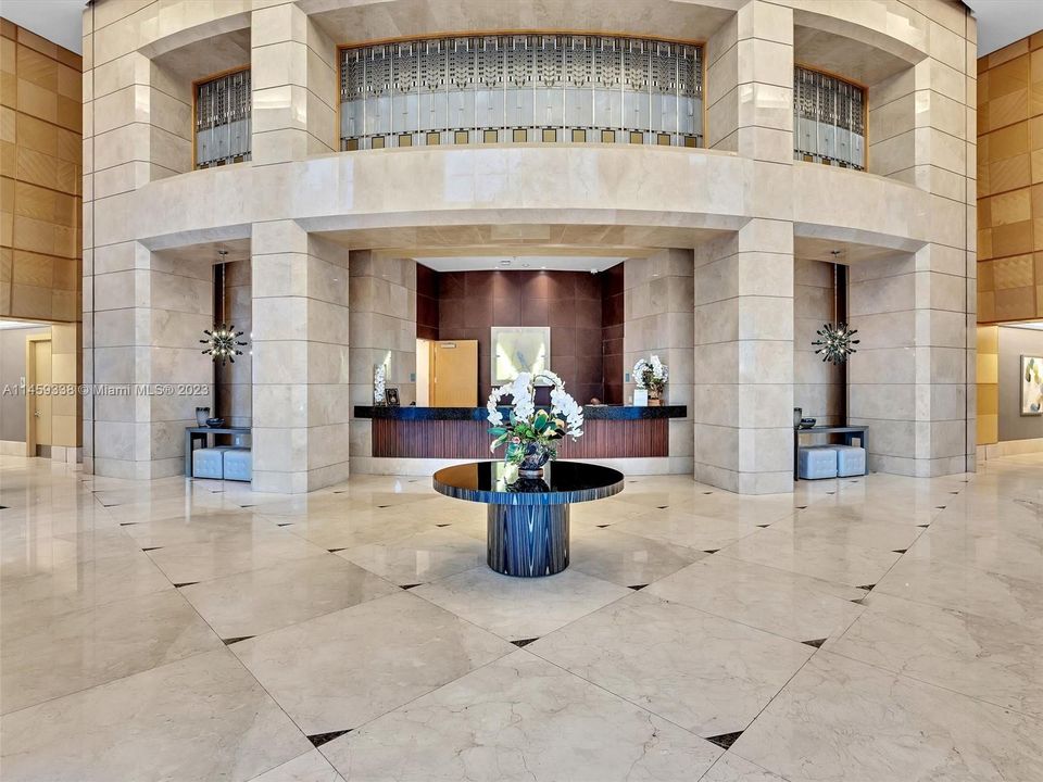 Recently Sold: $689,000 (2 beds, 2 baths, 1425 Square Feet)