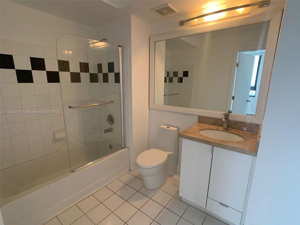 Recently Rented: $4,500 (2 beds, 2 baths, 1127 Square Feet)