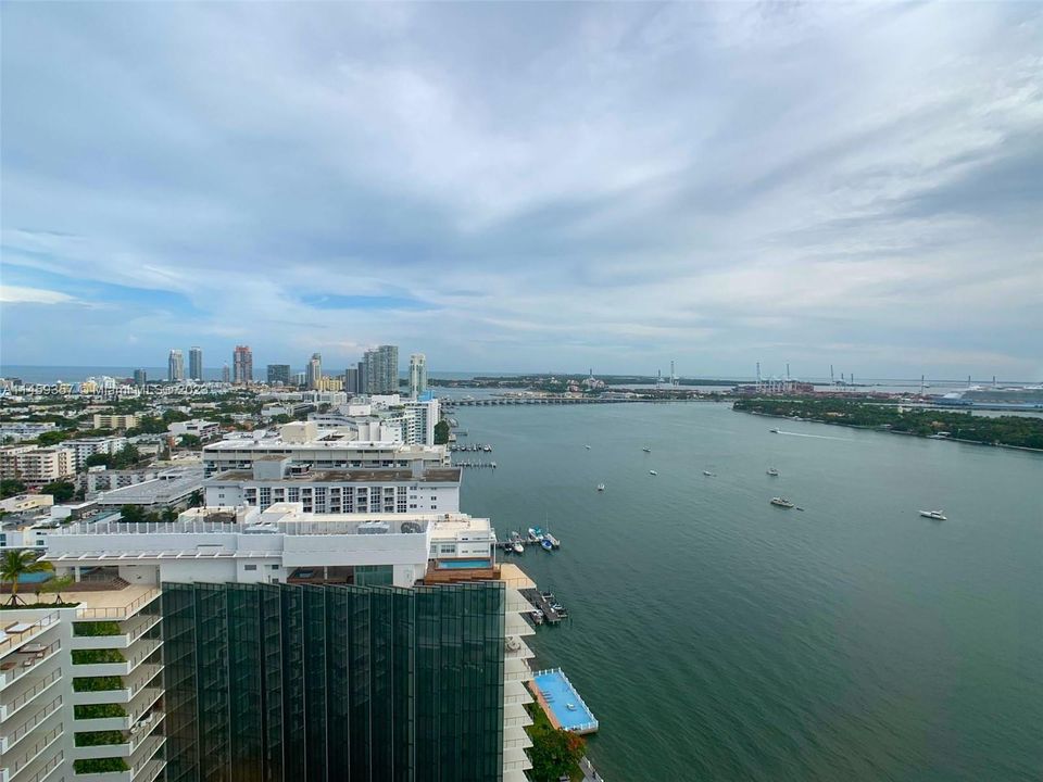 Recently Rented: $4,500 (2 beds, 2 baths, 1127 Square Feet)