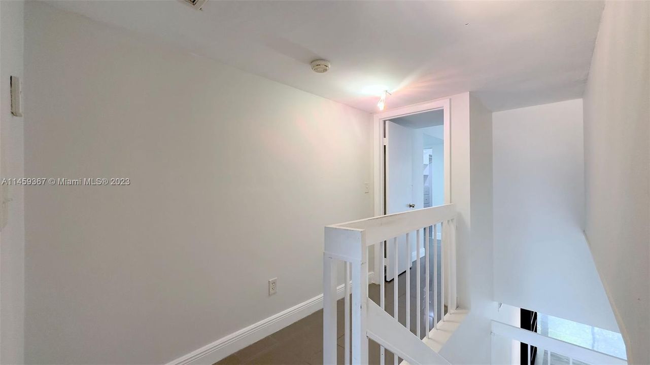 最近售出: $749,000 (3 贝兹, 3 浴室, 2019 平方英尺)