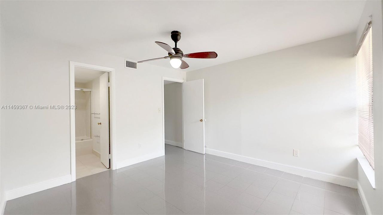 最近售出: $749,000 (3 贝兹, 3 浴室, 2019 平方英尺)