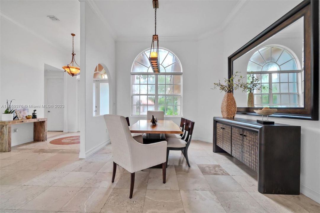 Recently Sold: $1,220,000 (5 beds, 3 baths, 3369 Square Feet)