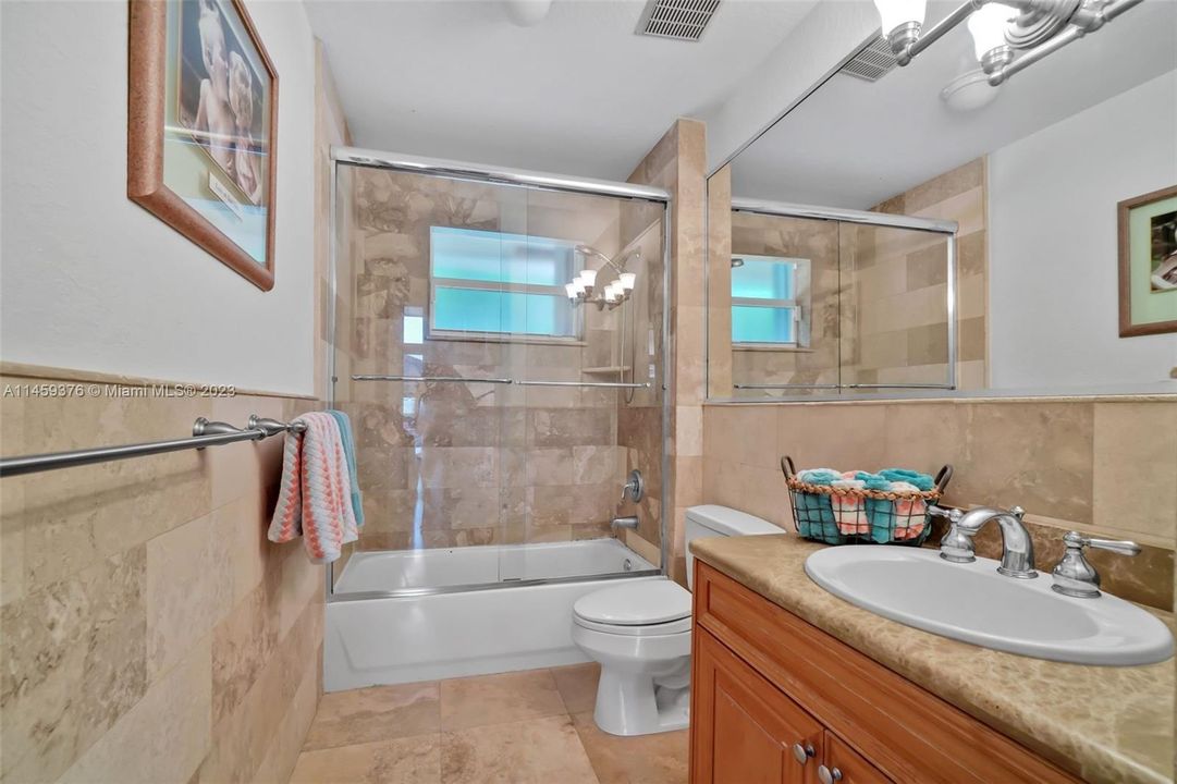 Recently Sold: $1,220,000 (5 beds, 3 baths, 3369 Square Feet)