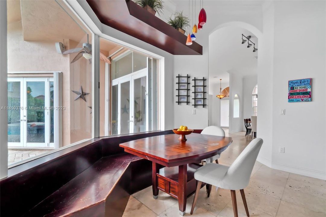 Recently Sold: $1,220,000 (5 beds, 3 baths, 3369 Square Feet)